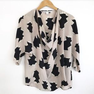 Diane von Furstenberg Black White Avant Garde Print Silk Theresa Top Blouse